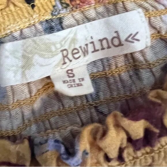 On or off shoulder mustard yellow floral top size small - Picture 8 of 9